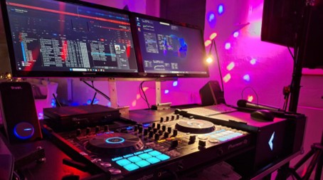 DJ Pult DJ MisterBe